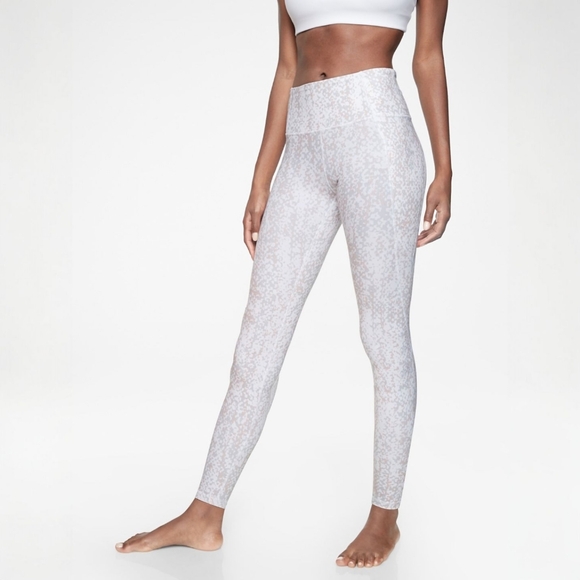 Athleta Pants - Athleta Salutation Stash Pocket Serpent Tight White Serpent Print XSP